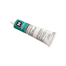 LUBE44.jpg